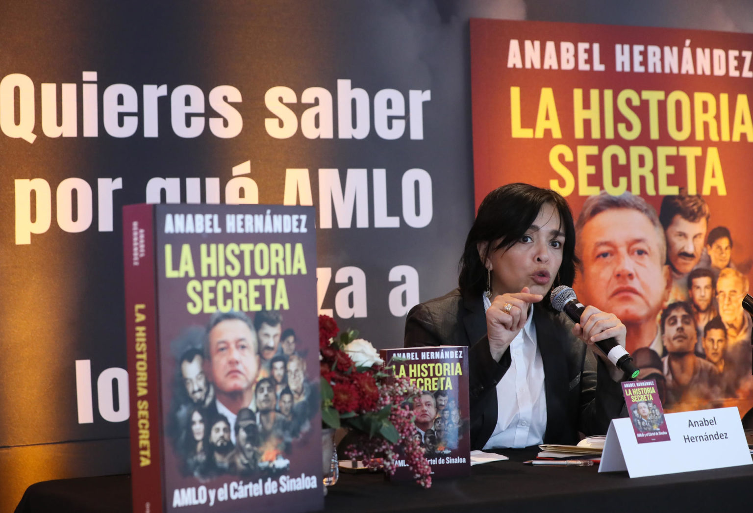 Anabel Hernández denuncia censura del presidente a su libro del narco