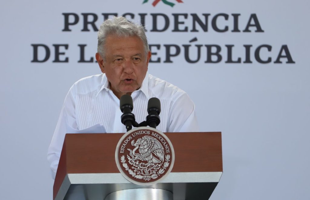 El presidente Andrés Manuel López Obrador inaugura la primera etapa constructiva de la refinería “Olmeca” Dos Bocas. Foto: Cuartoscuro
