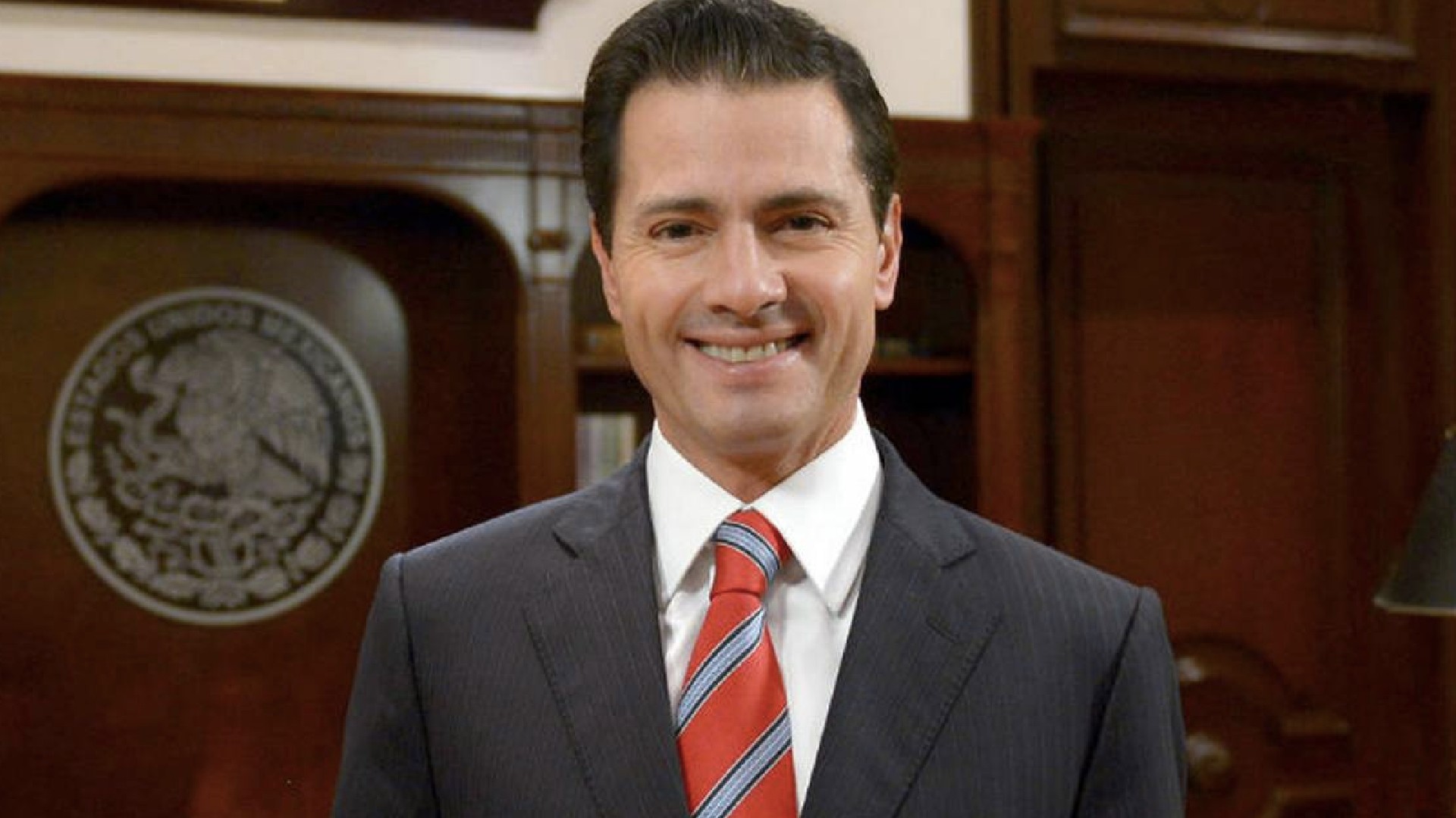 Enrique Peña Nieto intentó conseguir la residencia española por razones  excepcionales: El País | La Octava