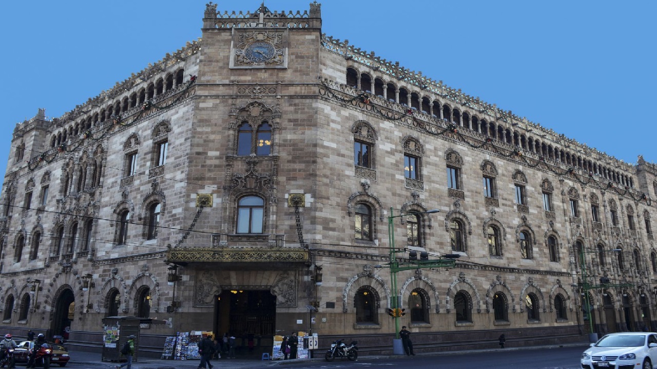 Palacio Postal enviará cartas gratis a Santa