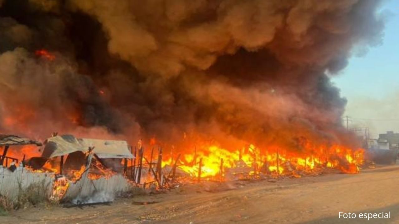 Diez casas quemadas deja incendio en Tijuana