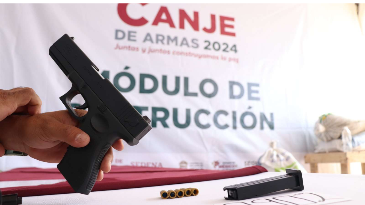 Gobierno habilitará atrios de iglesias para canje de armas