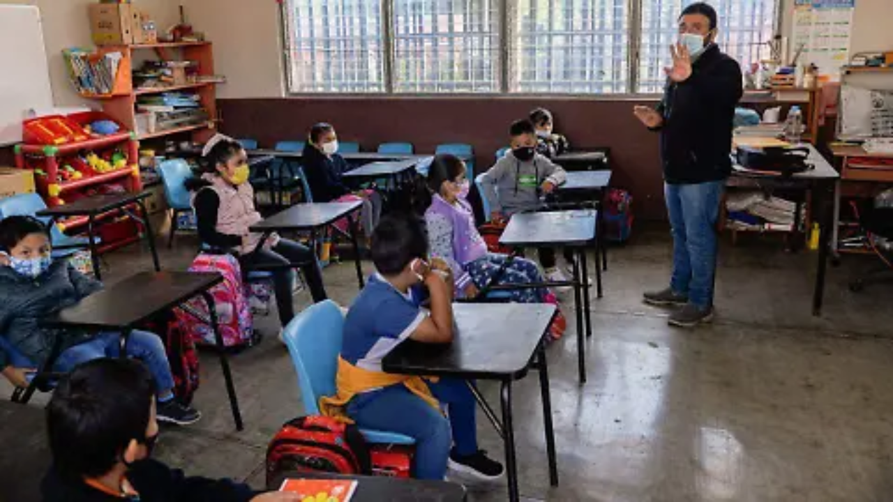 Sismo deja afectaciones en al menos 15 escuelas de Jalisco 