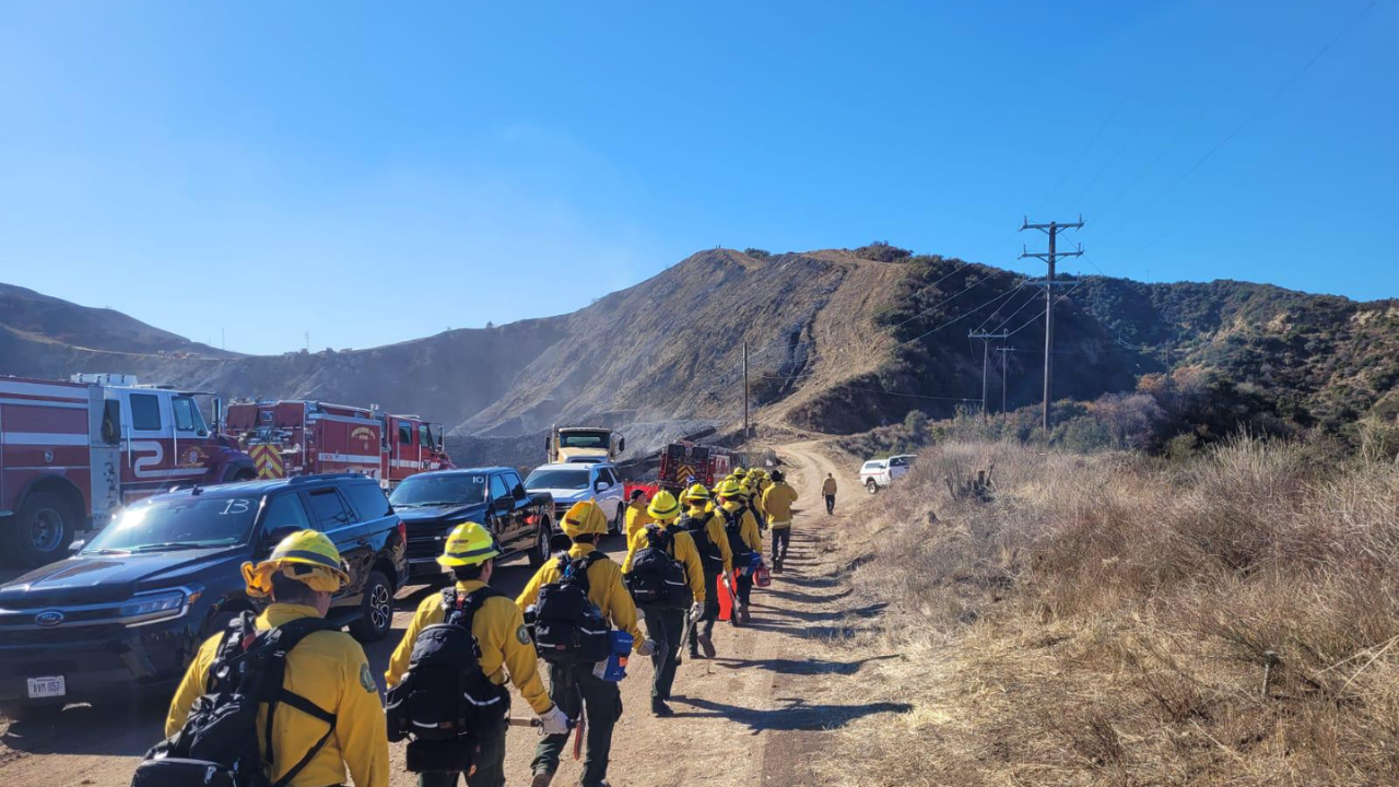 México refuerza apoyo por incendios en California 