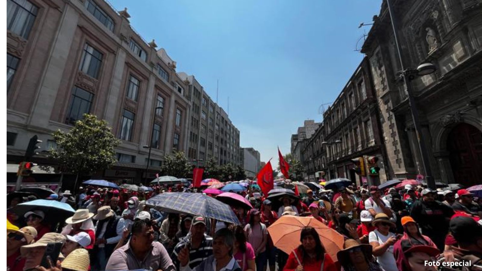 CNTE mantiene presión, exige derogar Ley del ISSSTE