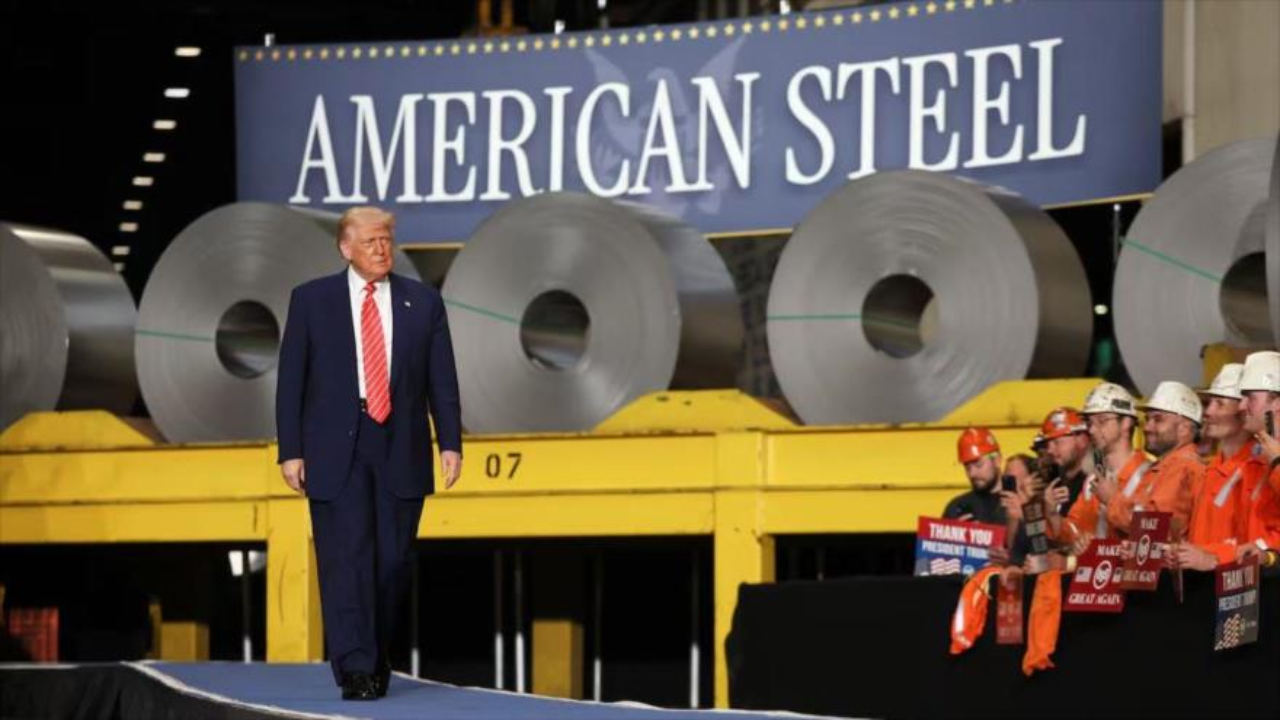Duro golpe de Trump, eleva al 50% aranceles al acero y aluminio mexicano 