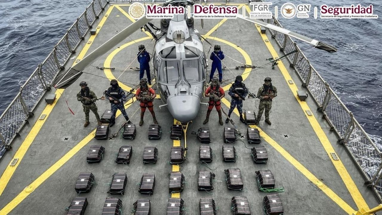 ¡Golpe al narco! Marina decomisa una tonelada de cocaína en Guerrero