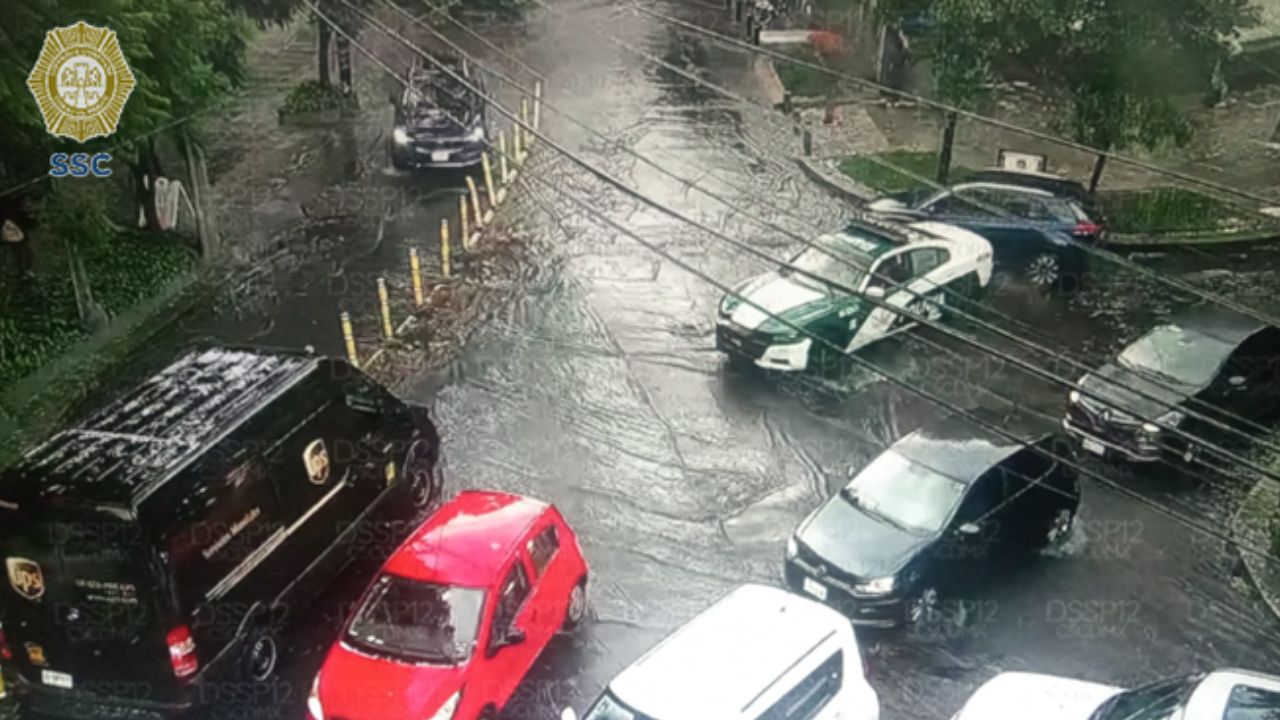¡Caos en Miguel Hidalgo! Lluvias dejan encharcamientos y cierres viales