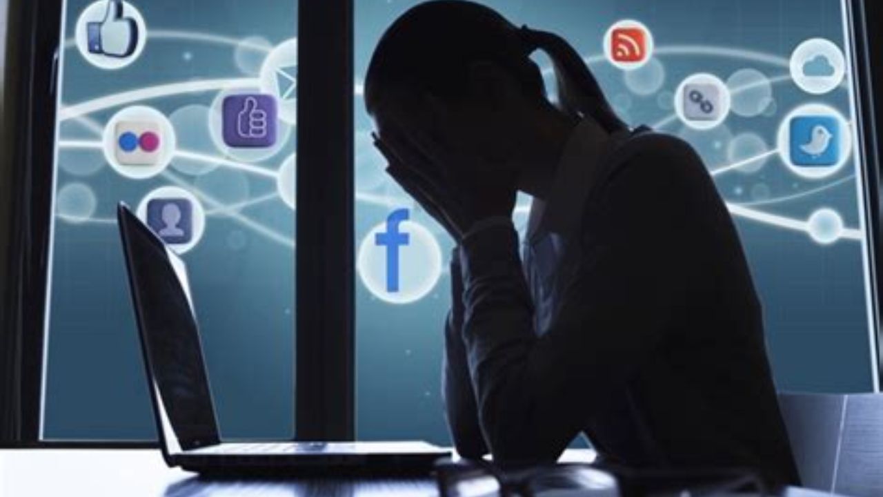 Uno de cada cinco usuarios de internet sufrió ciberacoso en el 2024: Inegi