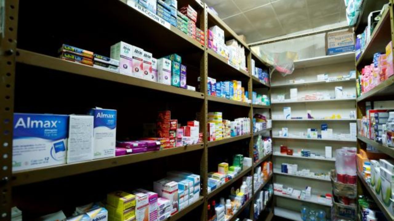 Ebrard anuncia inversión de empresas farmaceuticas en México