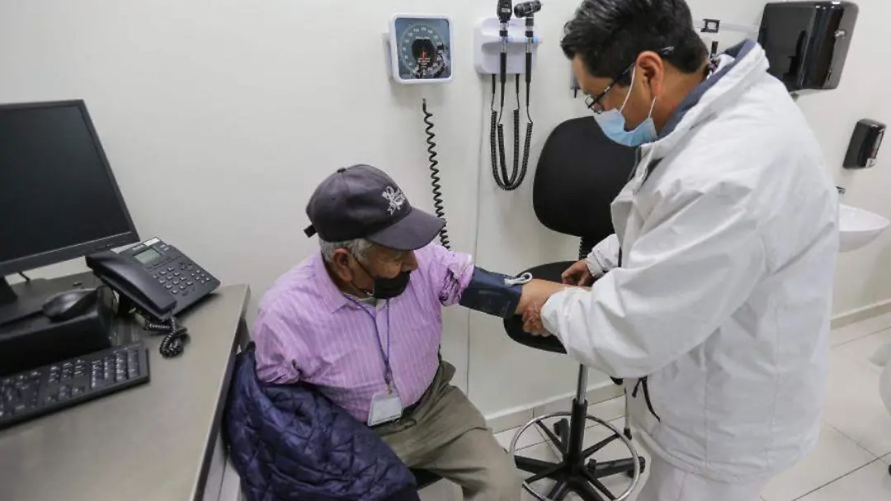 Edomex dona inmuebles para ampliar infraestructura médica