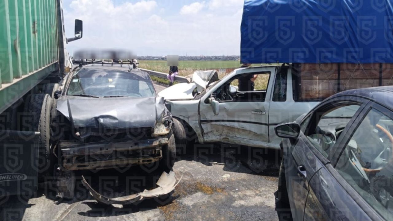 Carambola en Toluca-Lerma deja 12 heridos y colapsa vialidades  