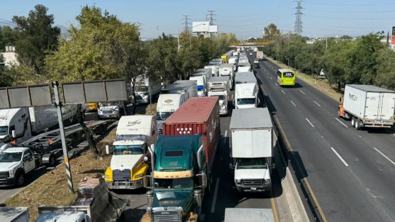 ¡Caos vial! México-Querétaro