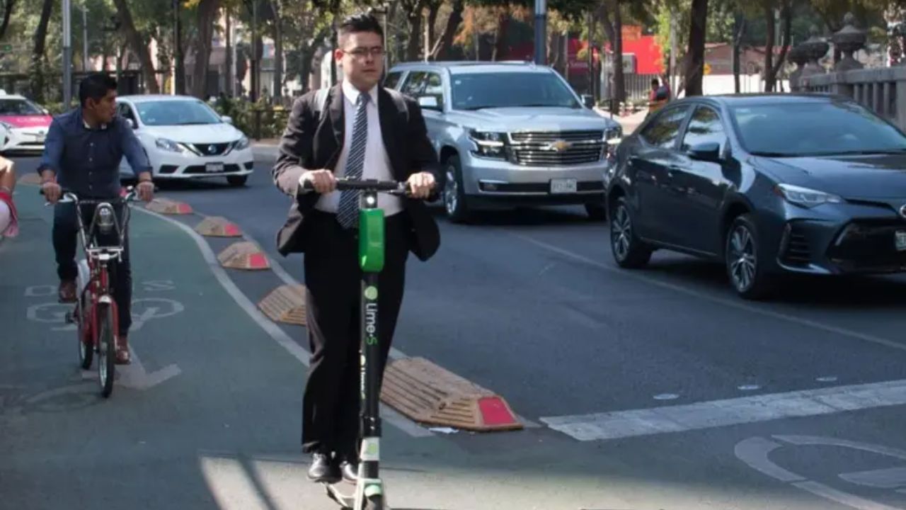 Licencia obligatoria para scooters en CDMX