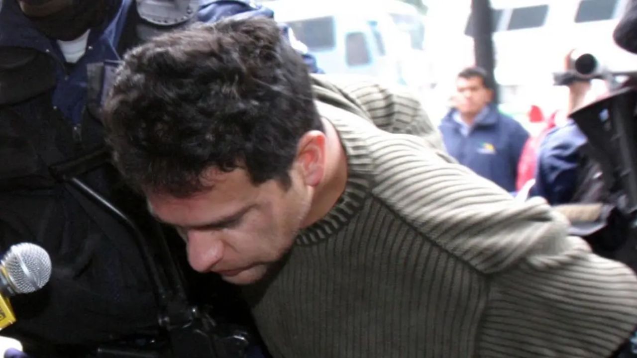 Jueza absuelve a Israel Vallarta tras 20 años sin sentencia