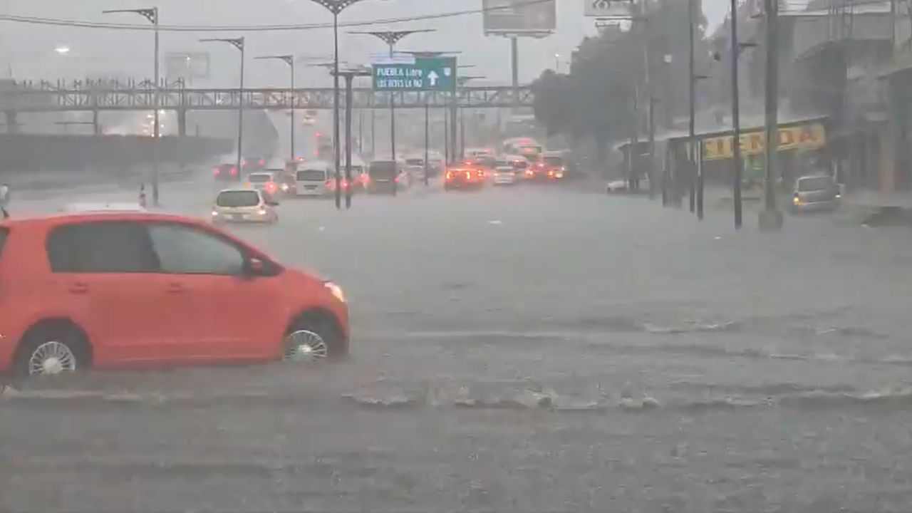 Inundaciones por lluvias afectan Zaragoza