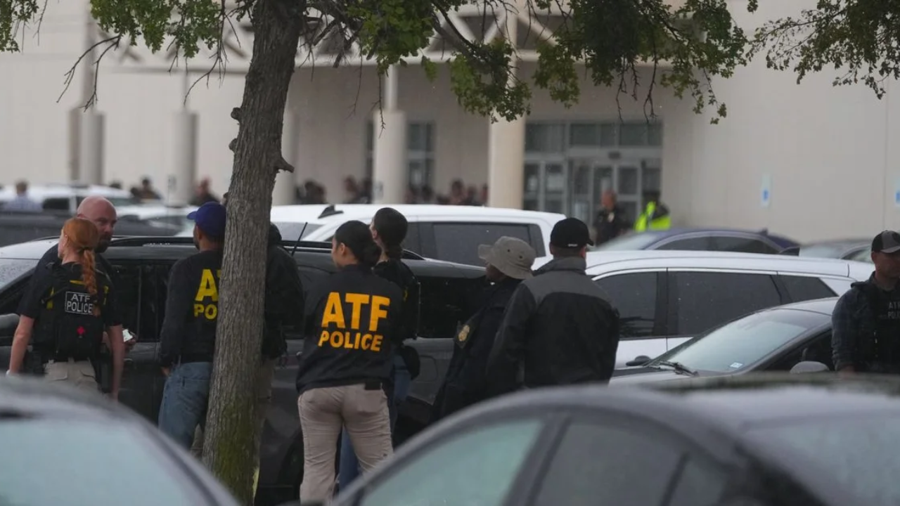 Hay un mexicano herido tras tiroteo en centro del ICE