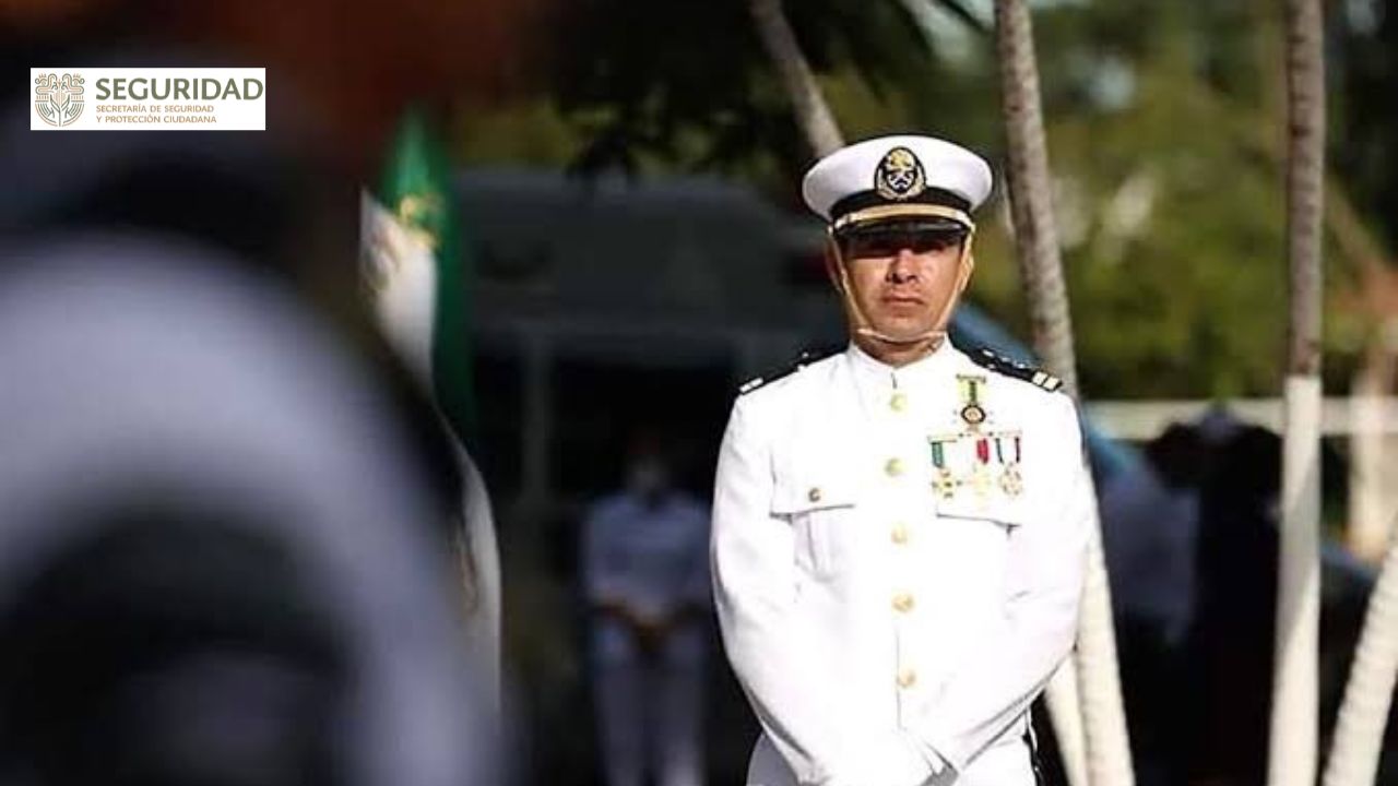 Detienen a Vicealmirante de la Marina por huachicoleo