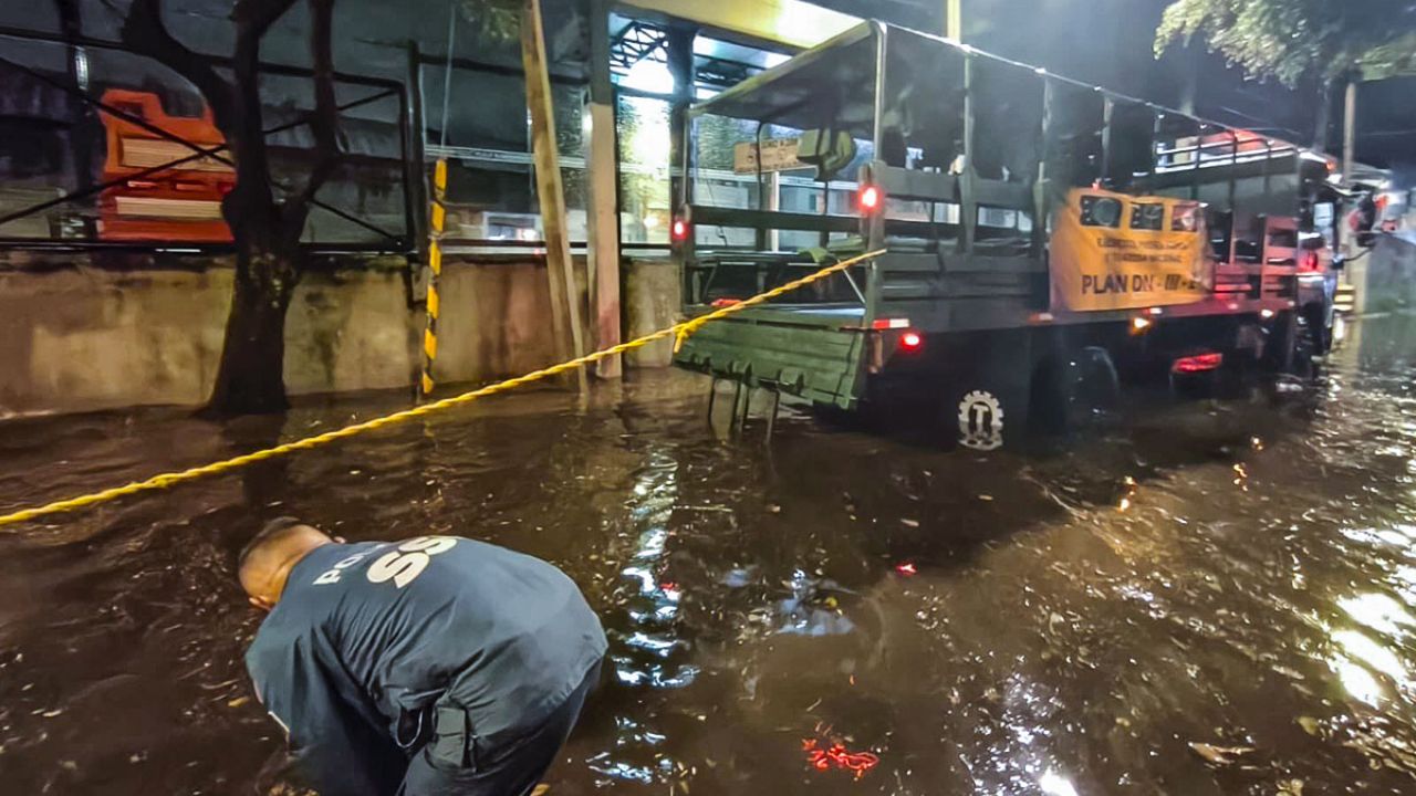 Lluvias dejan inundaciones en Iztapalapa y Tlalpan
