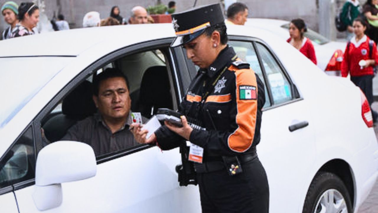Solo mujeres policías podrán aplicar infracciones mínimas en Edomex