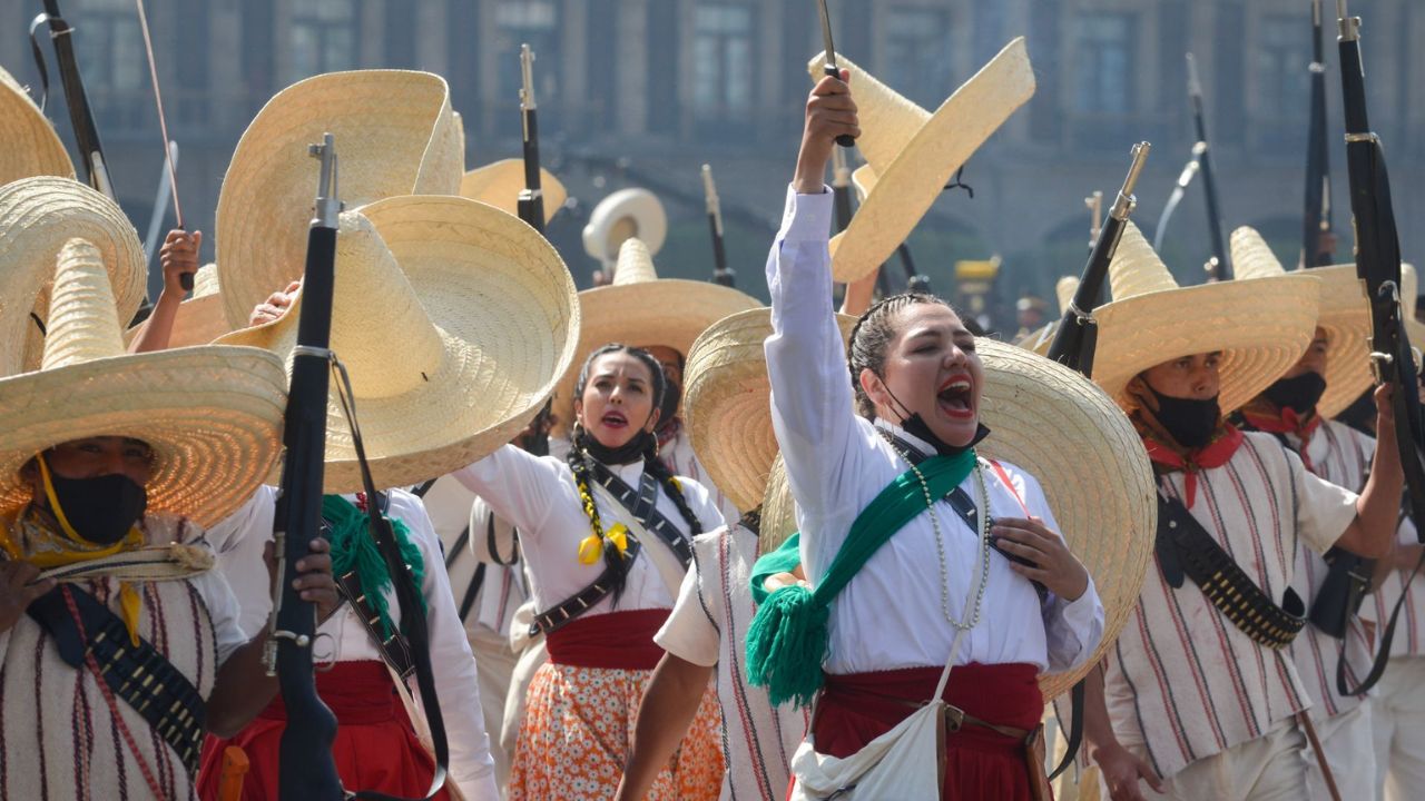 ¡Disfrute! Desfile por el 115 aniversario de la Revolución Mexicana