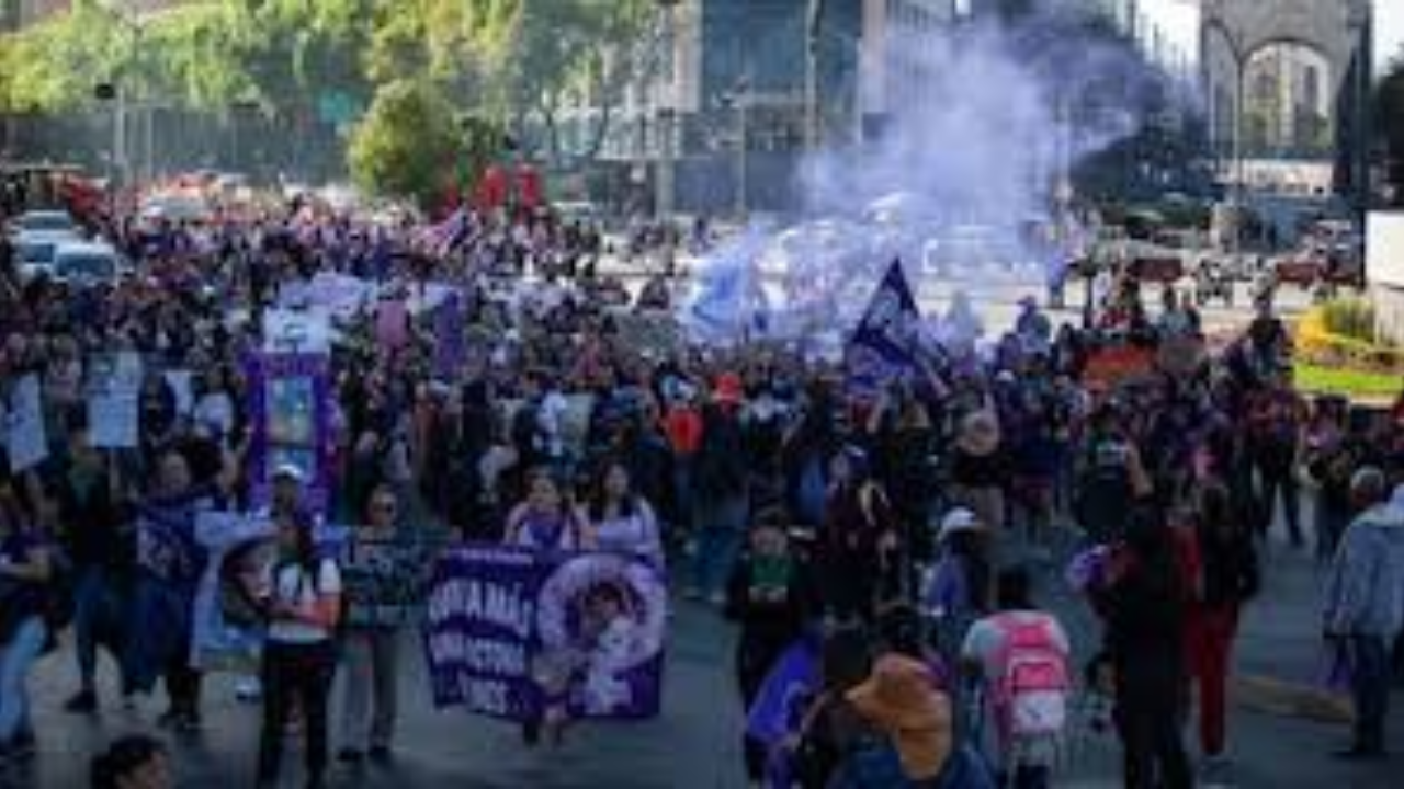 Mujeres en CDMX alzan la voz en contra la violencia