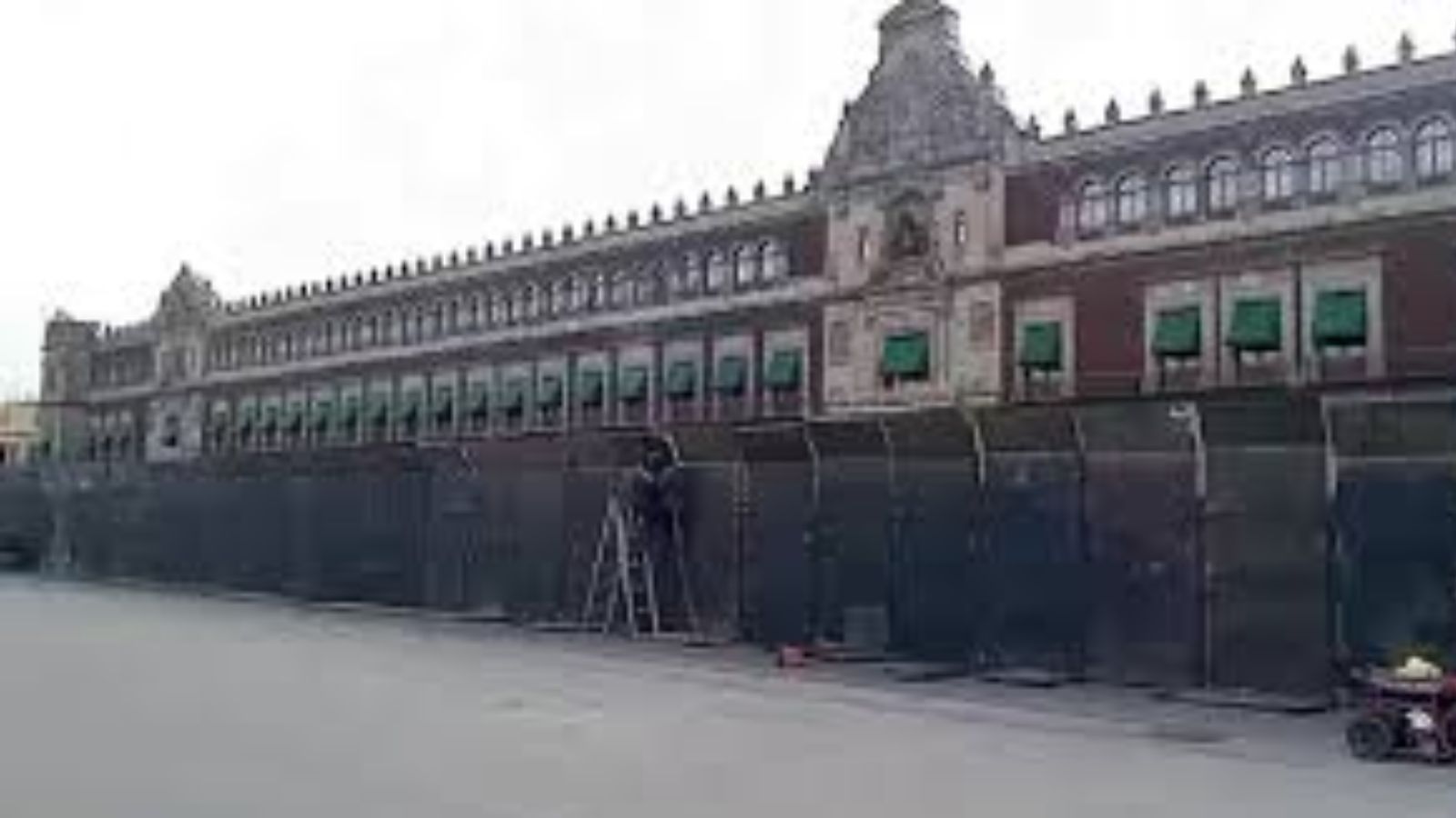 Sheinbaum defiende el blindaje de Palacio Nacional