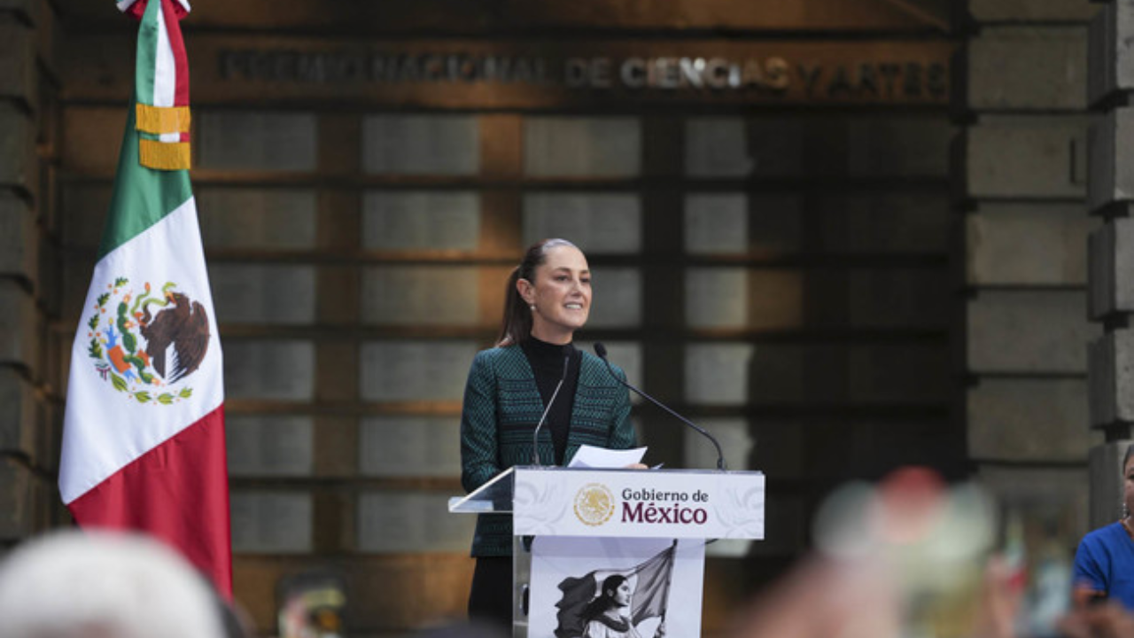 Sheinbaum convoca a universidades a sumarse a la plataforma SaberesMx