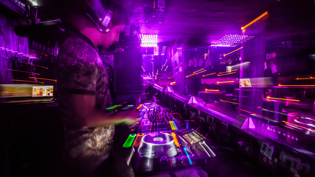 CDMX despide el año al ritmo de música electrónica 