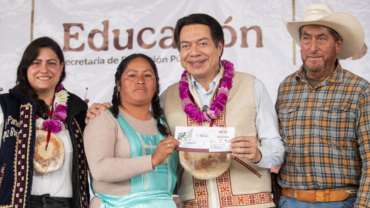 “La Escuela es Nuestra” benefició a 8.1 millones de alumnos