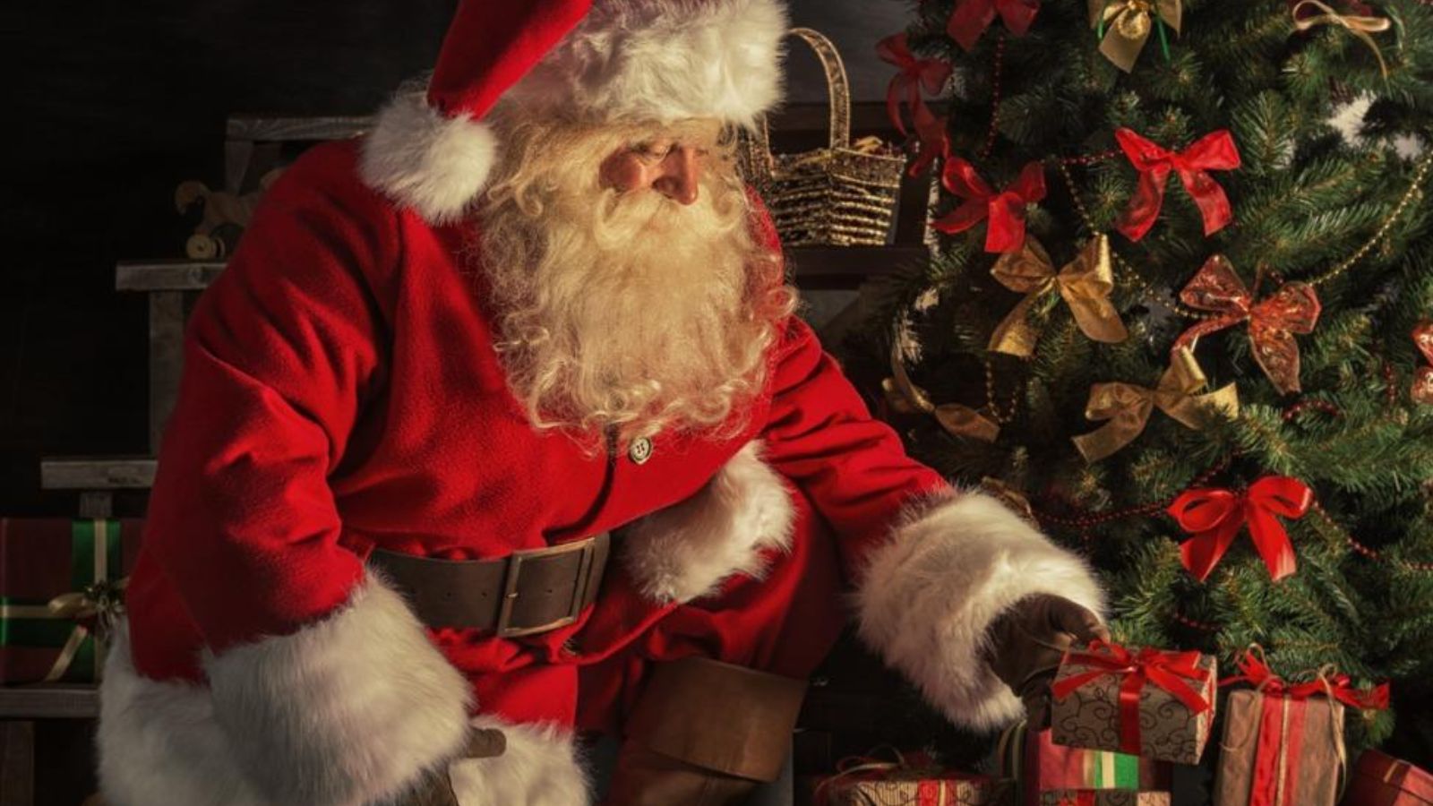 Santa Claus ya se alista para repartir regalos