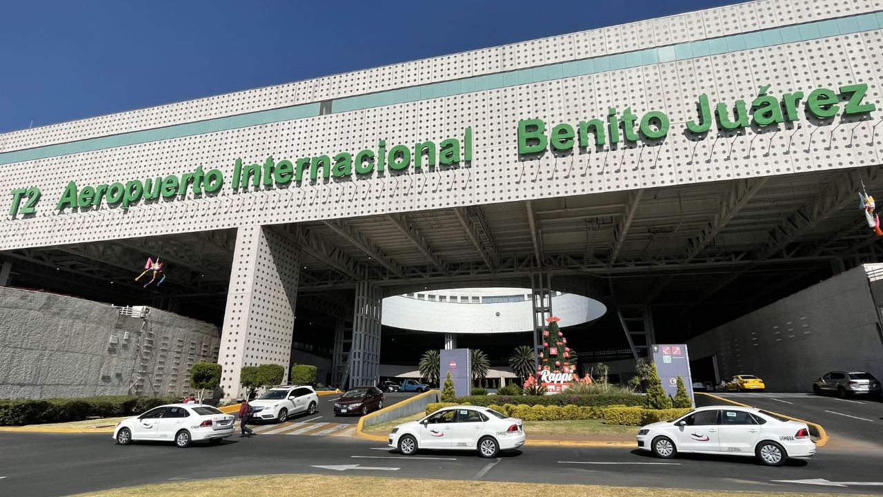 ¡Ya reabrió! Acceso a T2 del AICM funciona con normalidad  