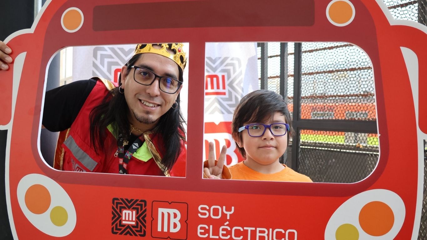 ¡Metrobús apoya a los Reyes Magos! 