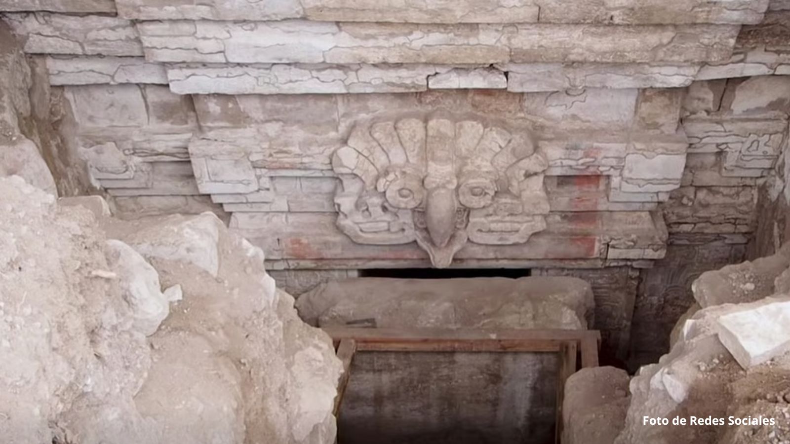 Hallan tumba zapoteca del año 600 en Oaxaca