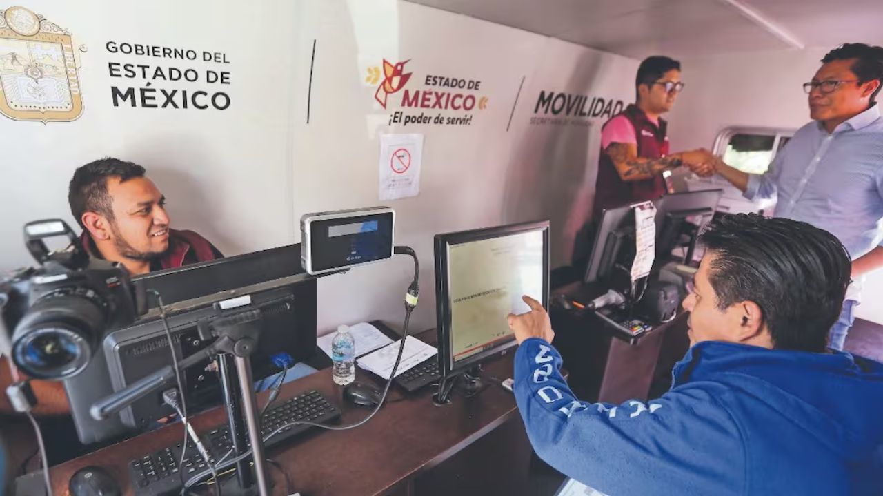 Edomex amplía vigencia de licencia para transportistas