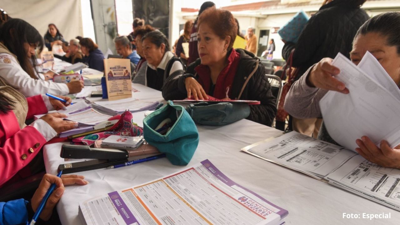 Aumentan pensiones sociales; Bienestar da a conocer calendario