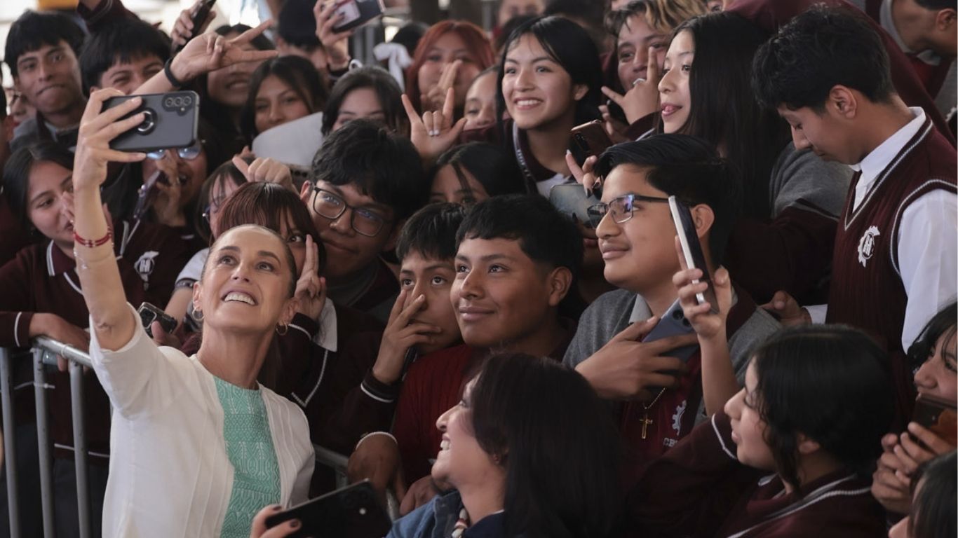 Sheinbaum va por 150 mil nuevos lugares en bachillerato