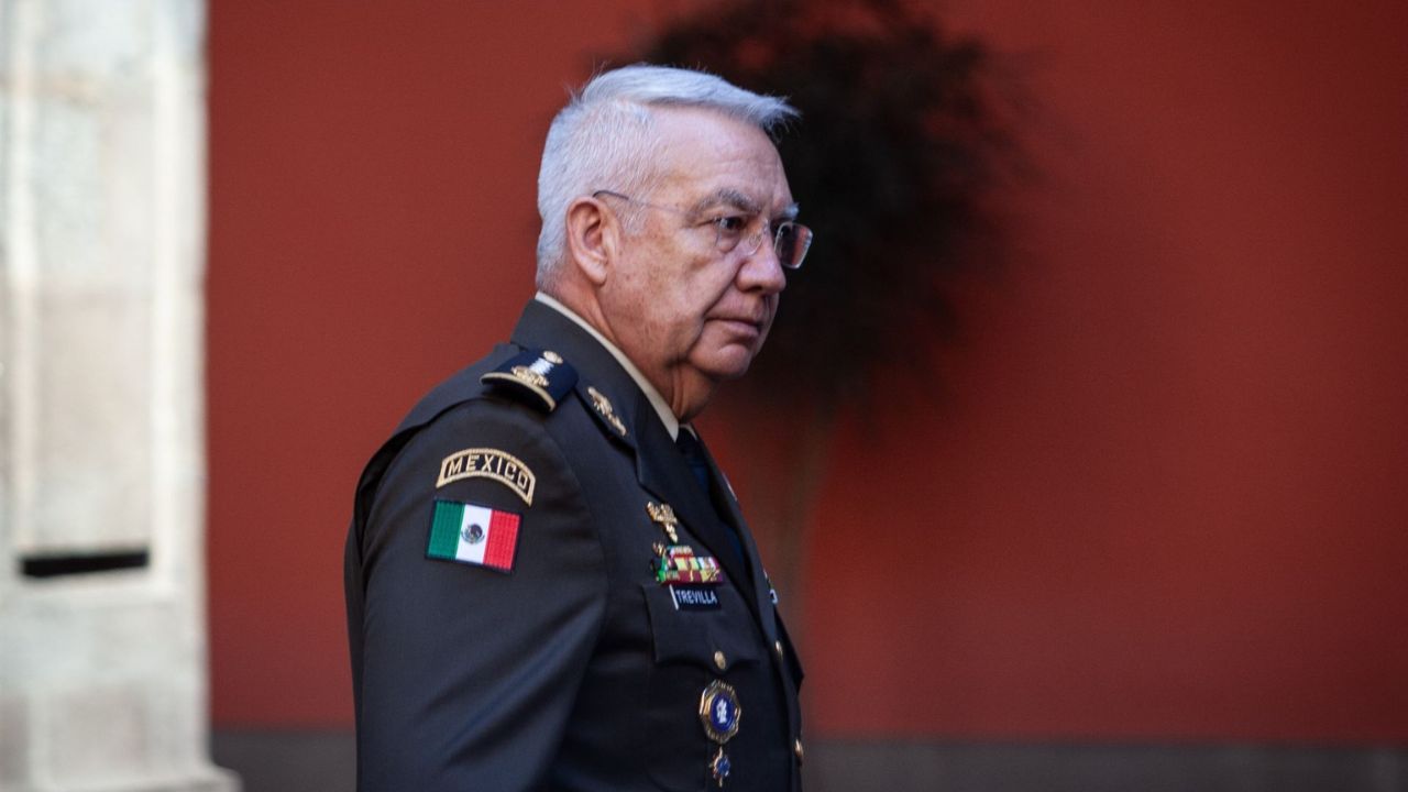 Con voz entrecortada el general Trevilla lamenta la muerte de militares en Jalisco