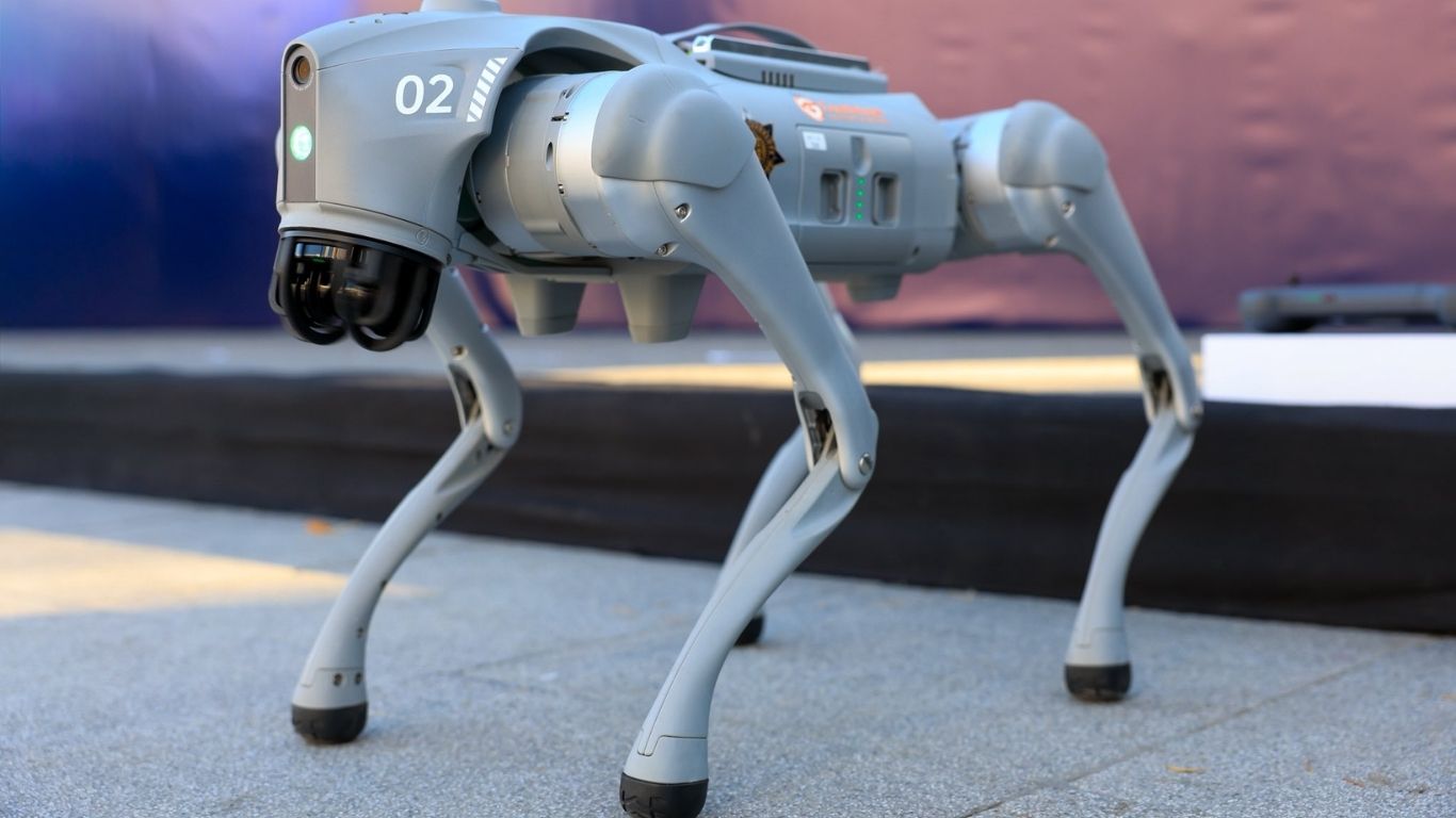 Robots K9-X vigilarán partidos del Mundial en Monterrey