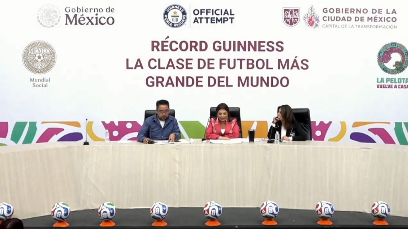 ¡Buscarán romper récord de la clase de fútbol más grande!