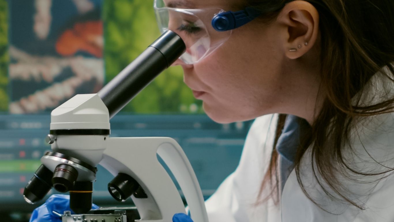 Politécnico impulsa redes de mujeres en ciencia