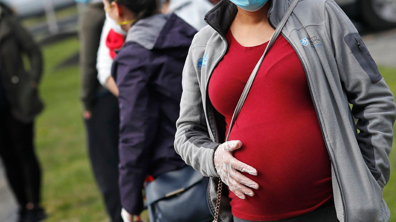 Brugada lanza apoyos para embarazadas y cuidadores