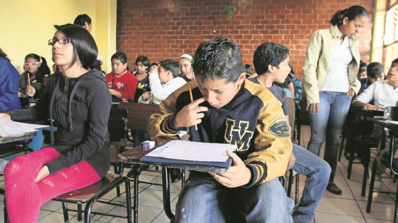 OCDE reconoce a maestros y alumnos mexicanos