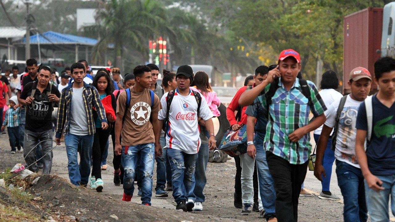 Edomex avala en comisiones acceso de migrantes a programas sociales 