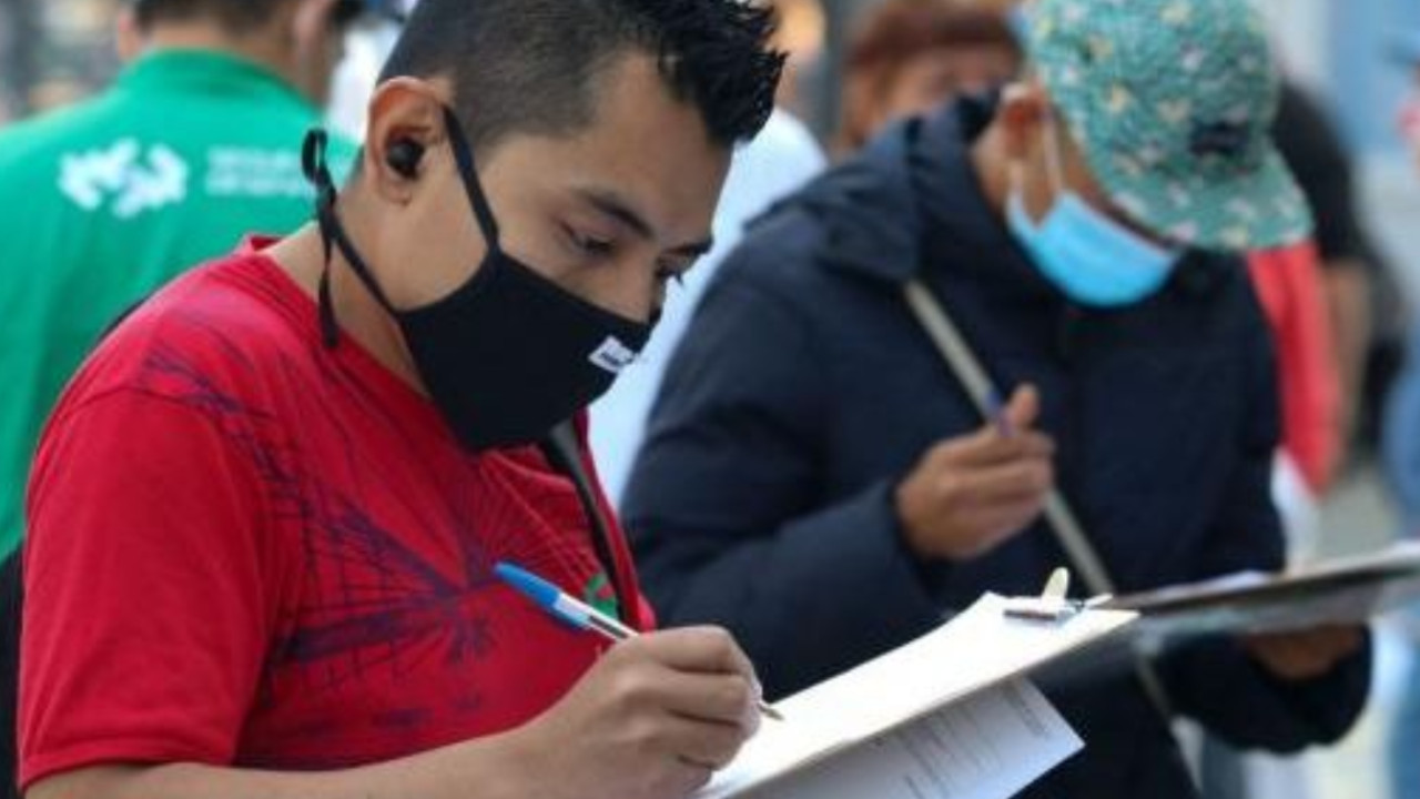 Menos jóvenes buscan empleo en México