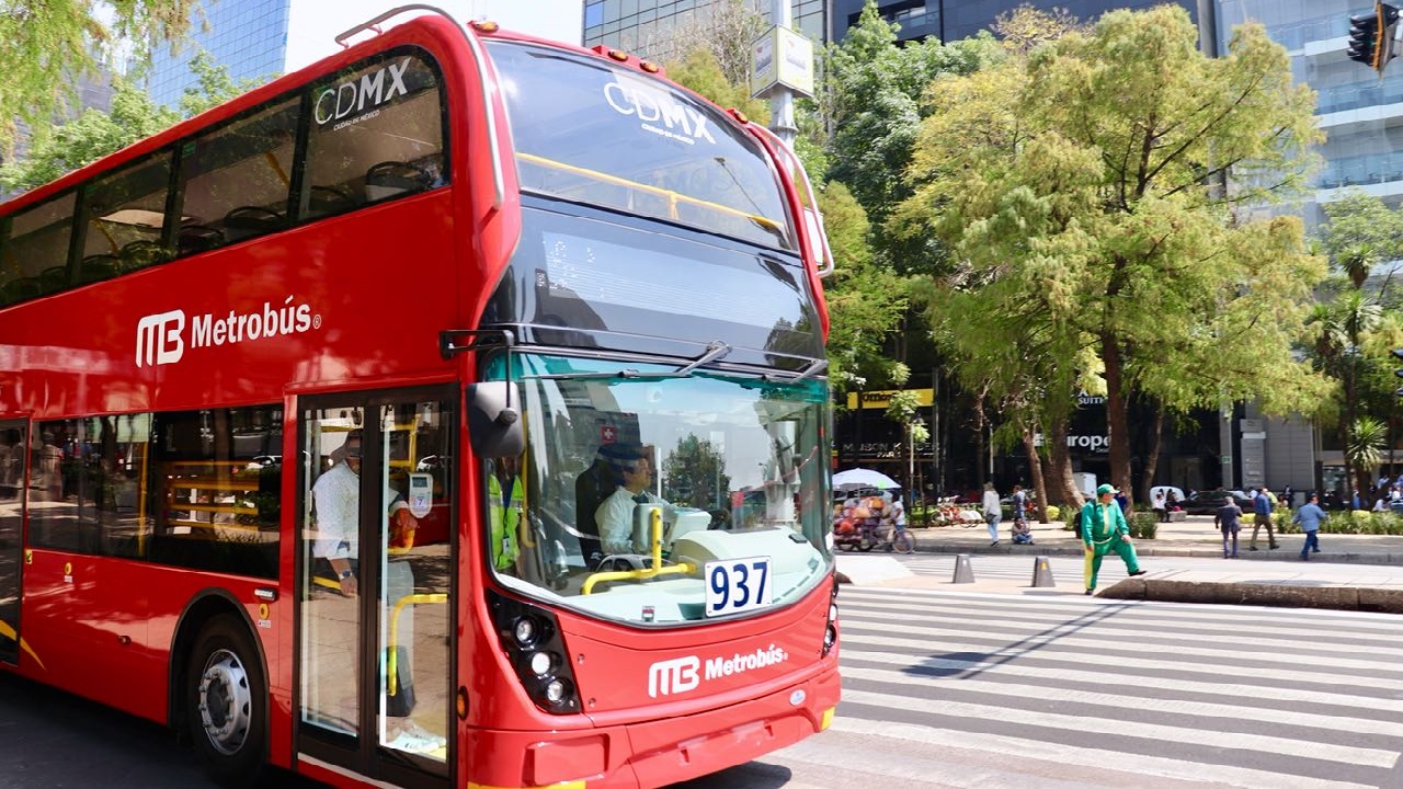 Cierran temporalmente estaciones del Metrobús