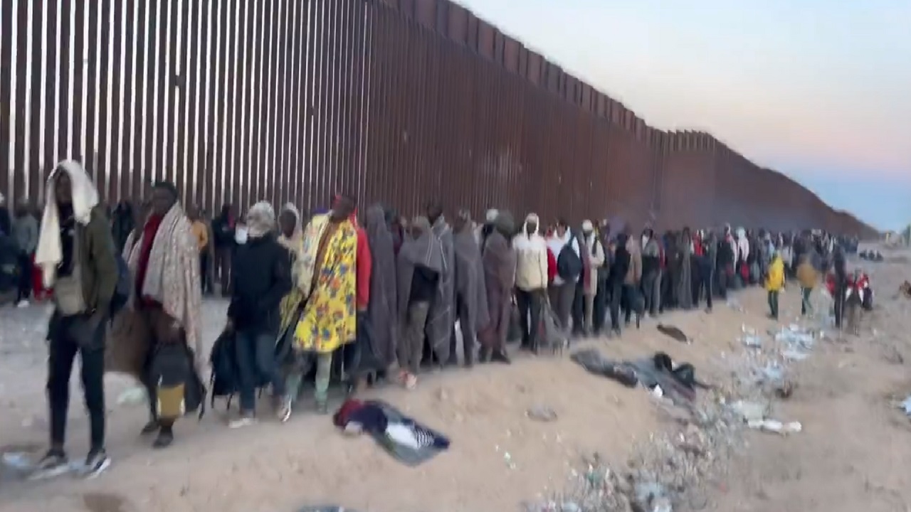 Cruces ilegales a EEUU disminuyeron a un 90%: Michael Banks