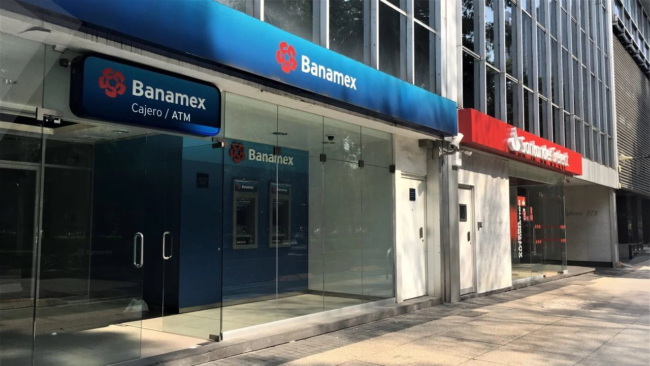 ¿Bancos abren el 1 de enero? Te decimos