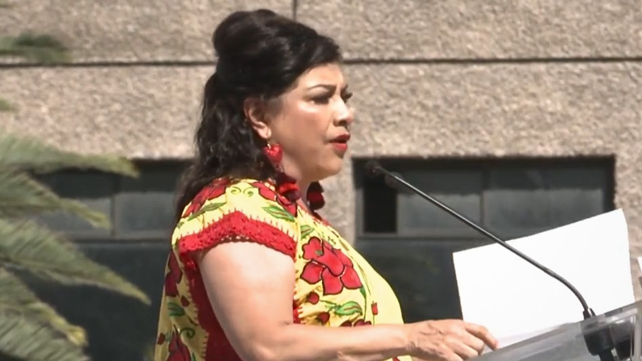 Todas las escuelas tendrán aula de cómputo: Brugada