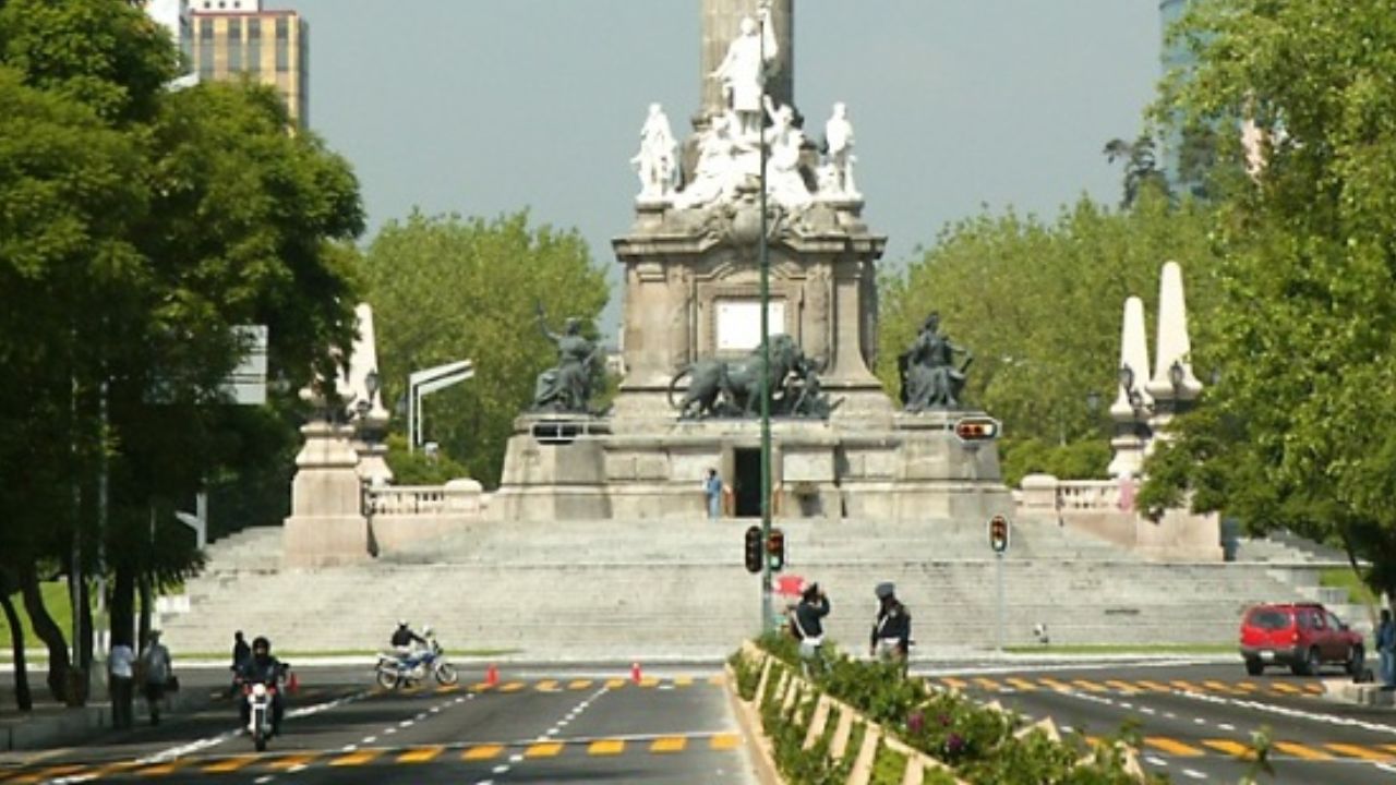 ¡Tómalo en cuenta! Cierran carriles centrales de Paseo de la Reforma